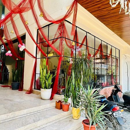 Hotel Vrindavan Palace Indore Exterior photo