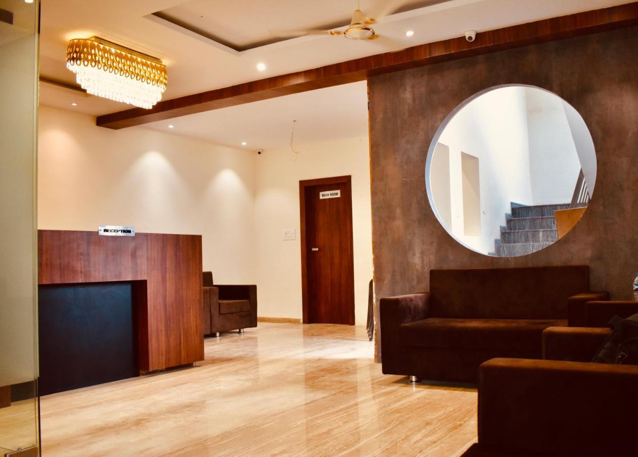 Hotel Vrindavan Palace Indore Exterior photo